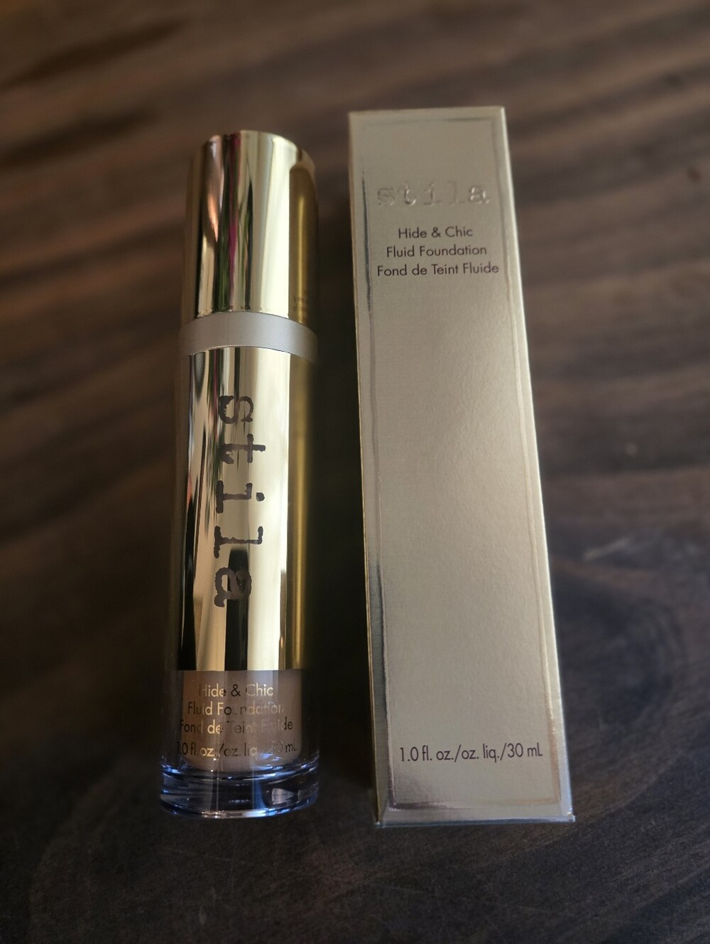 Stila Hide And Chic Fluid Foundation - Tan 3